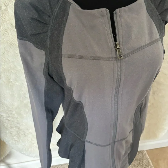 Jacket - Picture 4 of 9